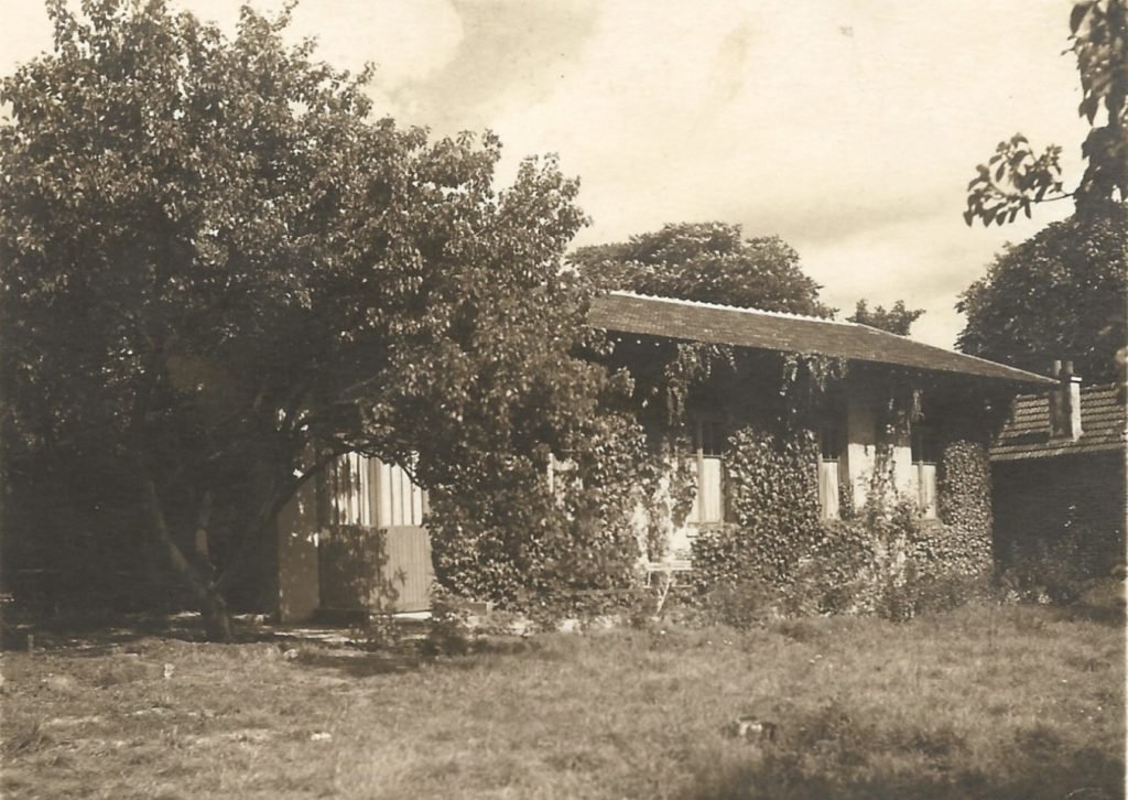 1925